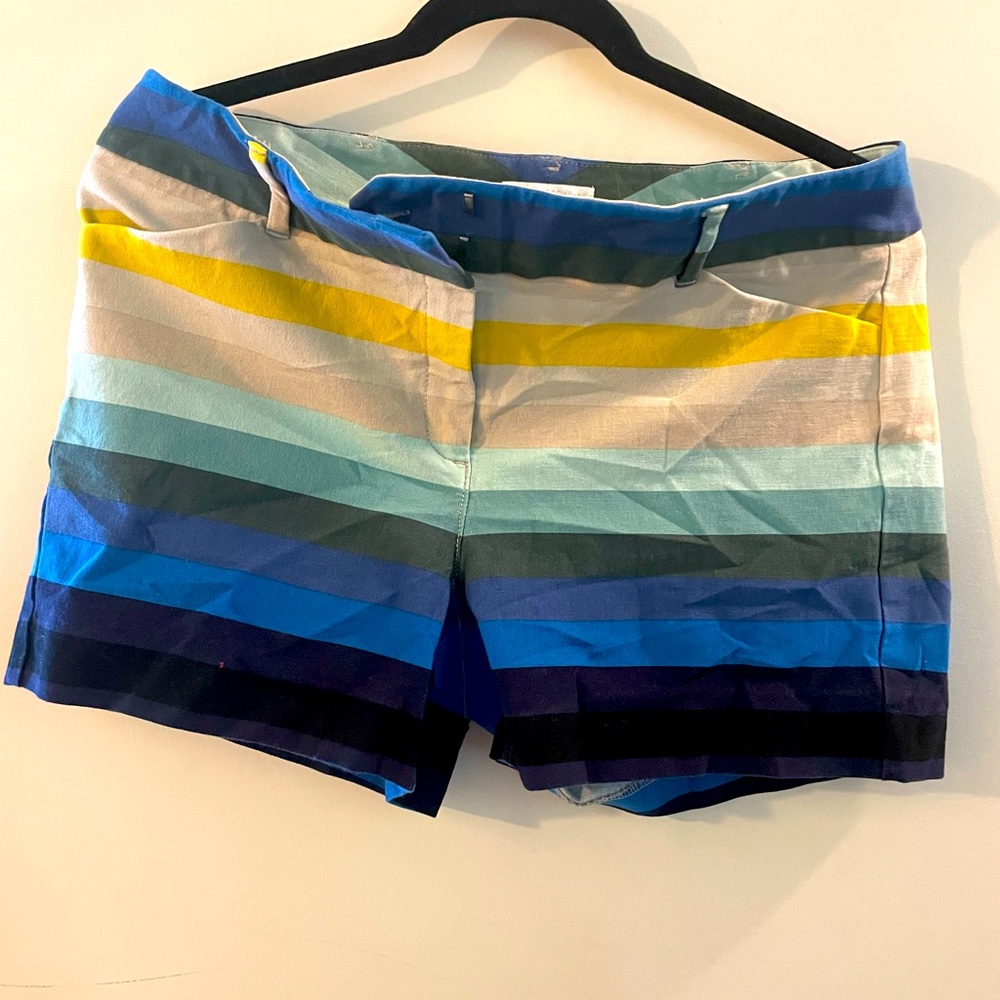 New York and Co striped stretch shorts